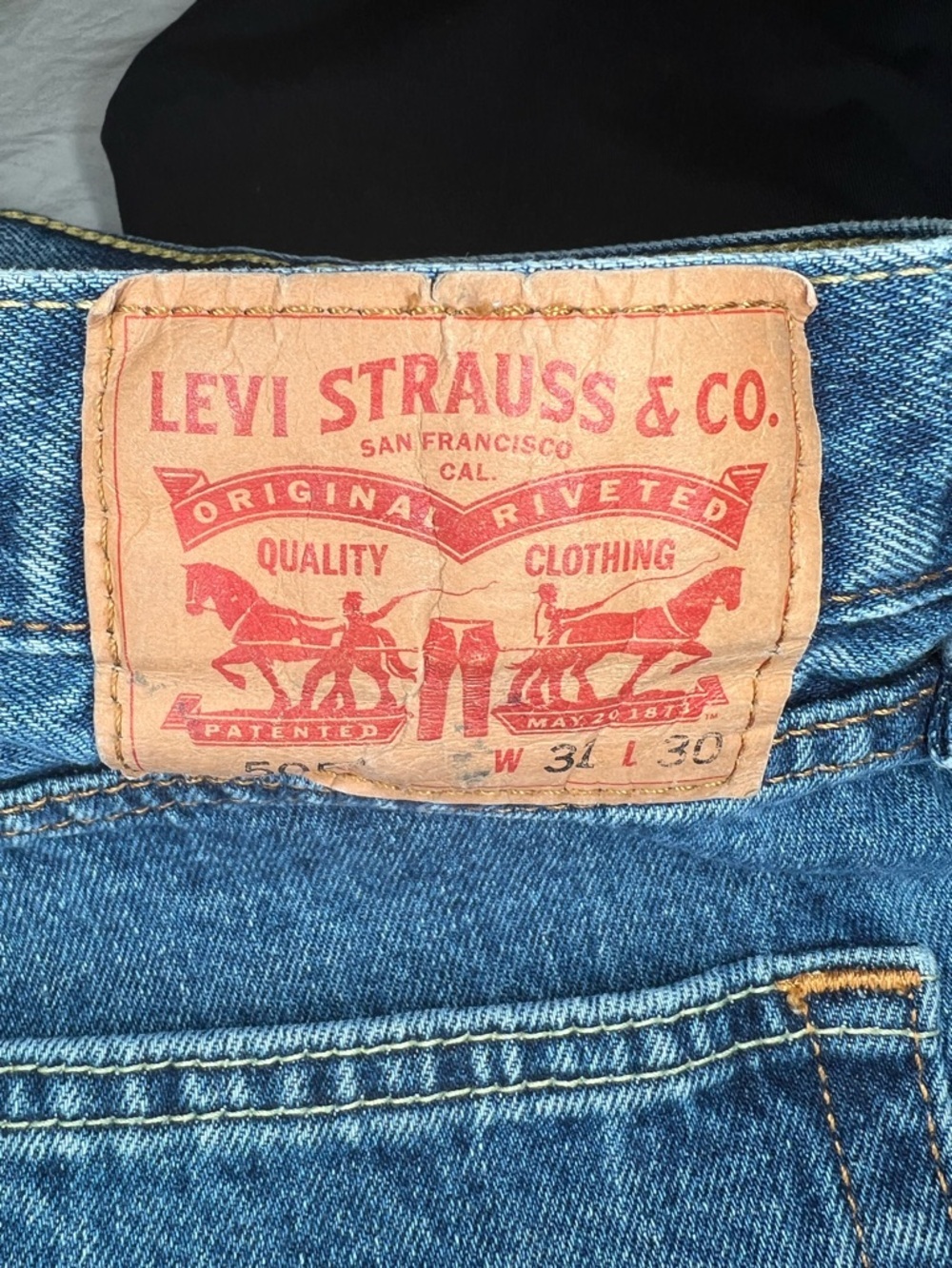 Levis 505 Cut off Custom Embroidered Star Jean Shorts Slit Sides Women 31"x11" - Picture 6 of 9